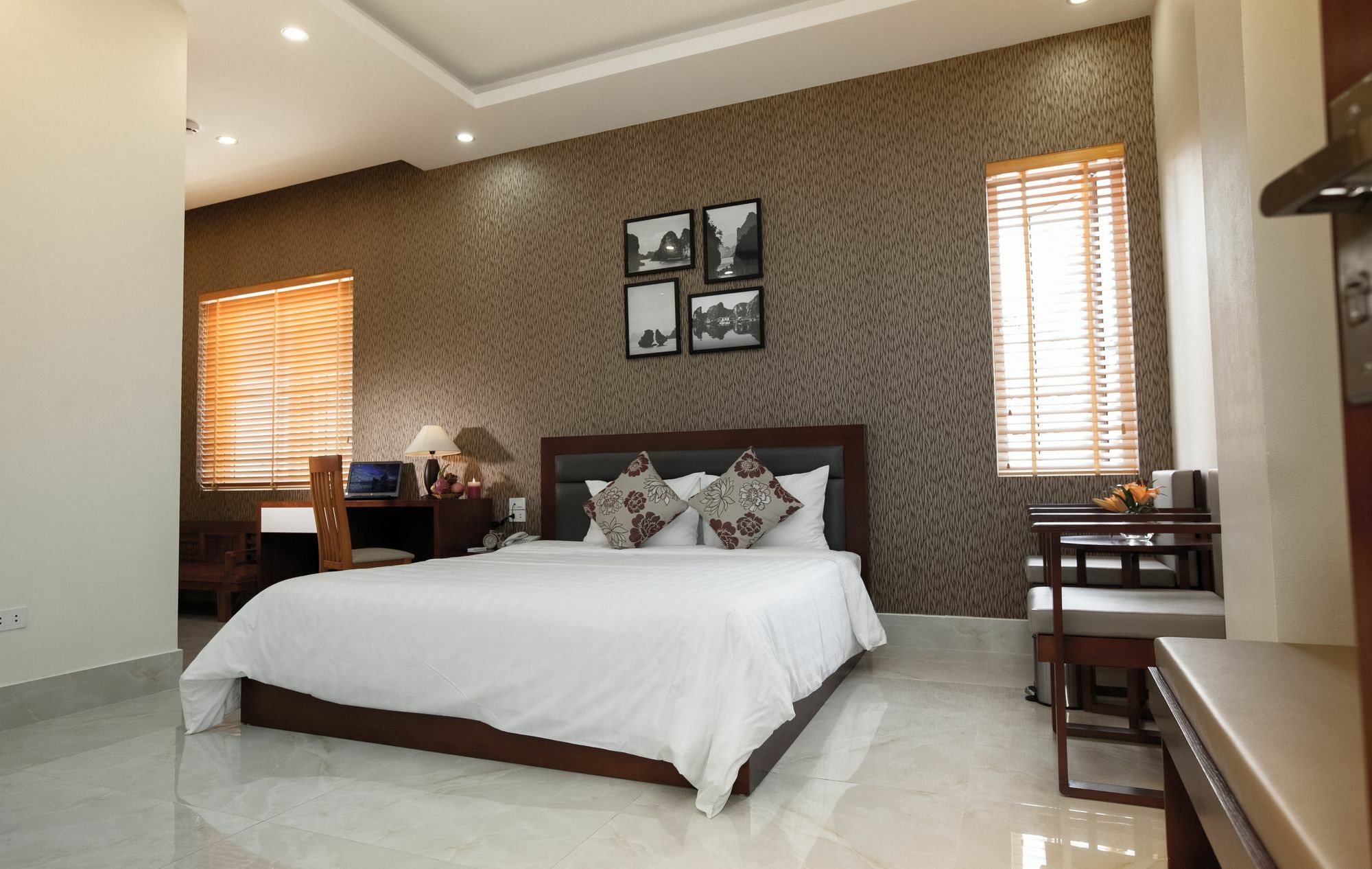 Halong Seoul Hotel Ха Лонг Екстериор снимка